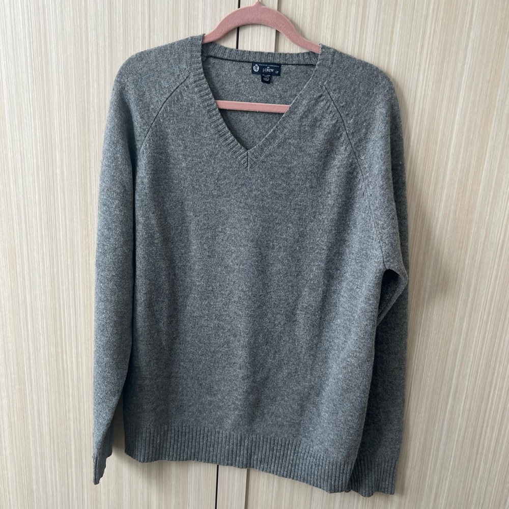 J. Crew Gray  V-neck Men's Lambswool Sweater LT
